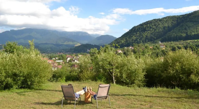 Inspire View, Rezerwuj Hotel Hotele w Prahova Valley z parkingiem, Parking