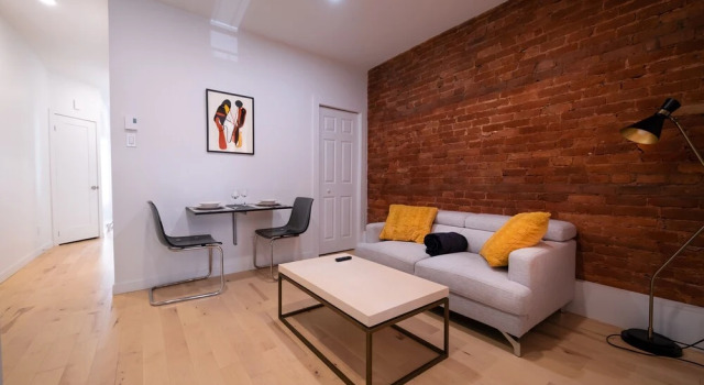 Stylish 2-BR Apt in the Heart of Plateau, Rezervasyon Daire Montreal Quebec