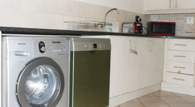 Апартаменты с 3 комнатами с видом на сад Cozy 3 Bed Duplex ,sleeps 6 With Double Bathroom