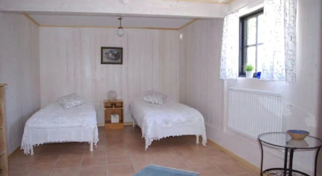 skummeslöv B & B, Book Bed and Breakfast Skottorp 