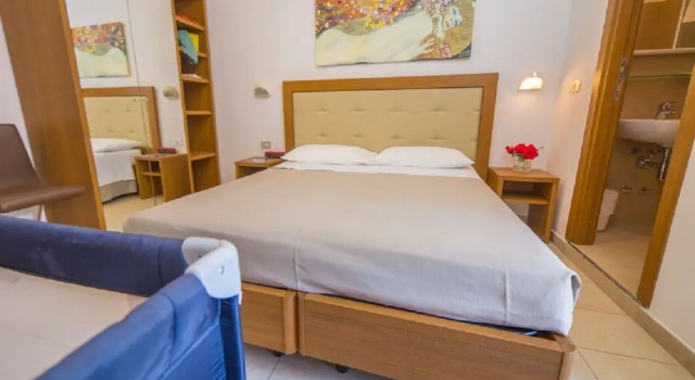 Двухместный номер Comfort с балконом и с видом на море Mediterraneo Hotel & Suites