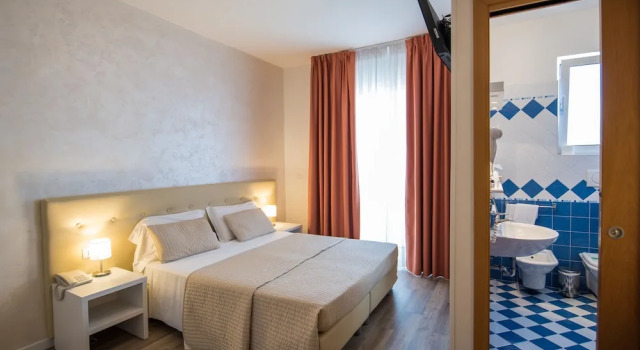 Двухместный номер Standard с балконом Hotel Touring