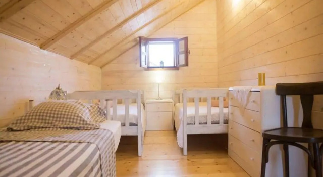Kuća pod Lipovcem, Book Hotel Hoteller i Smiljan med parkering, Parkering