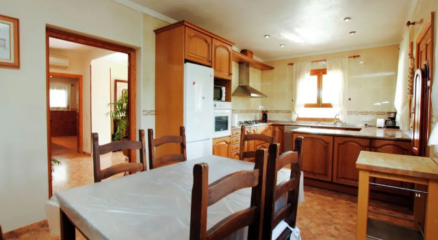 Cosy Finca With big Private Swimming Pool Very Centrally Located on the Island, Book Hotel Inca Majorca