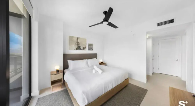 Skyline Escape Sleek 1BR with DTW Charm, Забронировать Апартаменты/квартира Апартаменты Miami Metropolitan Area, Апартаменты/квартира