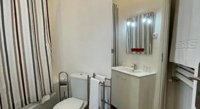Апартаменты Comfort Burgães II Apartment