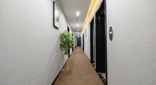 Iforest Hotel(Jiangsu Road Station), Varaa Hotelli Changning 