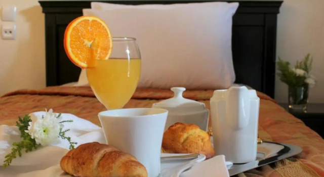 Трёхместный номер Standard Famissi Eden Hotel