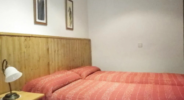 Apartamentos Canfranc 3000, Book Apartment Hotels in Aragon with Parking, Parking