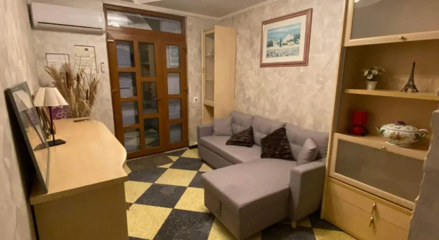Charmant appartement au cœur de Tarascon, Prenota Appartamento Hotel a Alvernia con parcheggio, Parcheggio