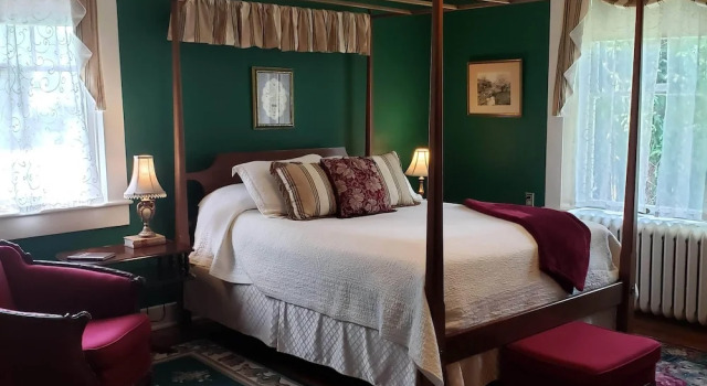 Номер Standard с видом на сад The Carriage Inn B&B