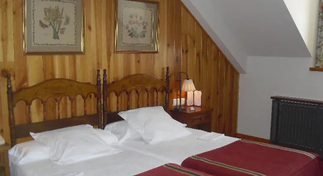 Номер Standard с балконом Parador de Bielsa