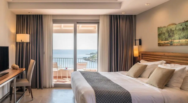 Двухместный номер с видом на море Movenpick Resort Agios Nikolaos Sivota