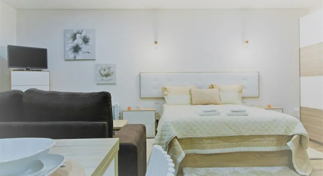 Студия Deluxe с балконом Imperial apartment 1, 2 e 3