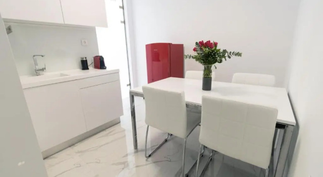 Aria apts 100m from the beach by PosarelliVillas, Забронировать Отель Колимбари периферийная единица Ханья