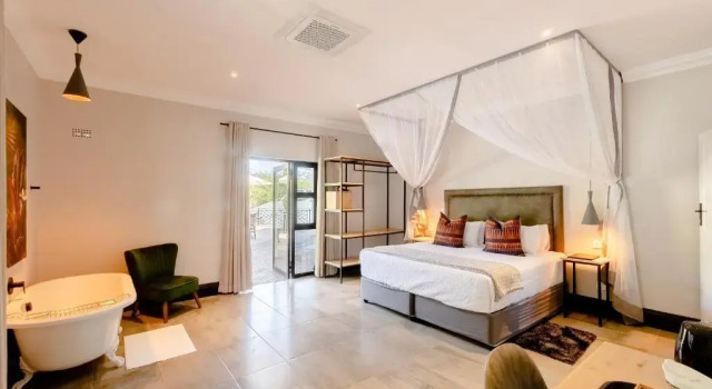 Трёхместный номер Superior Nkosi Guest Lodge