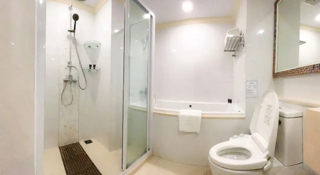 Люкс c 1 комнатой с балконом Syama Hana Executive Apartment Thonglor