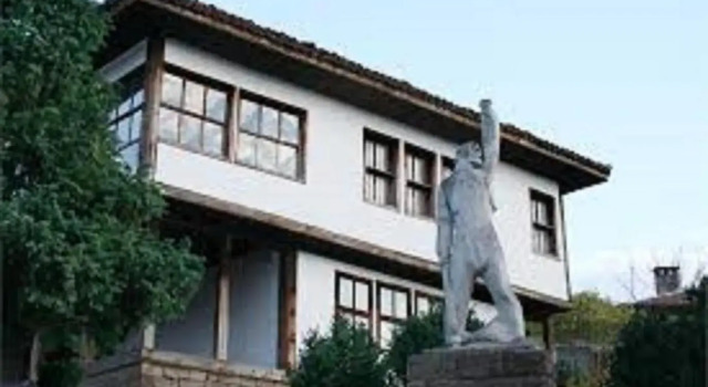 Guesthouse Geto, Book Apartment Izvos 