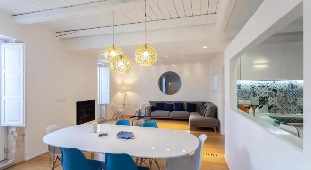 Апартаменты Mirror Apartment With Seaview Terrace