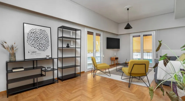 Beehive 2B in Athens