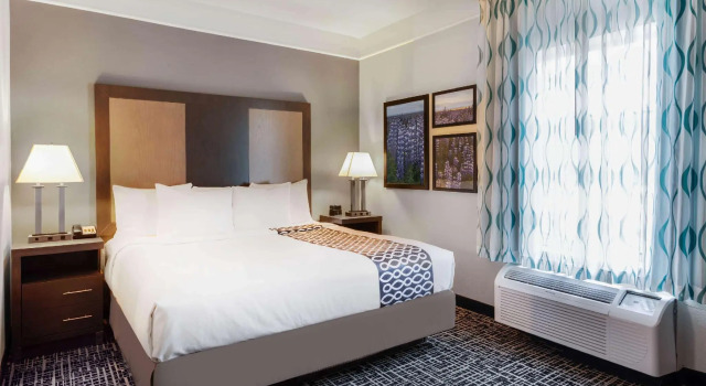 Двухместный номер Standard La Quinta by Wyndham Seguin