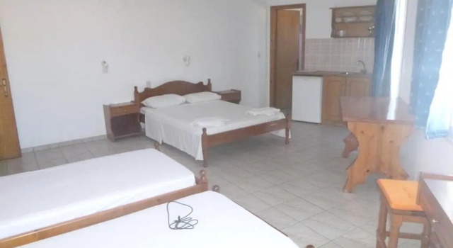 Двухместный номер Standard с балконом Karafelas Hotel