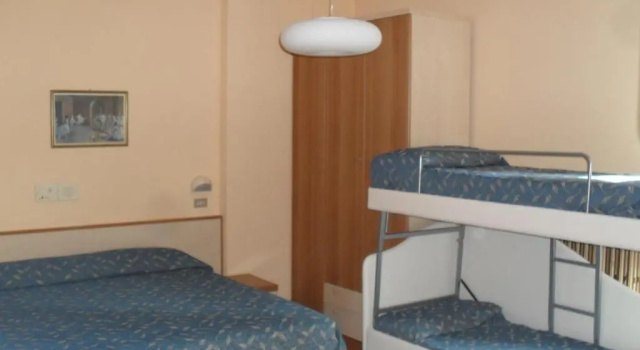 Четырёхместный номер Standard Hotel Azzurra