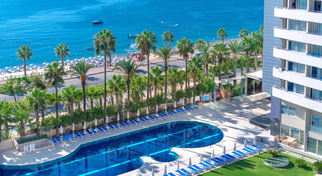Porto Bello Hotel Resort & Spa