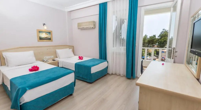 Двухместный номер Standard с балконом Habesos Hotel