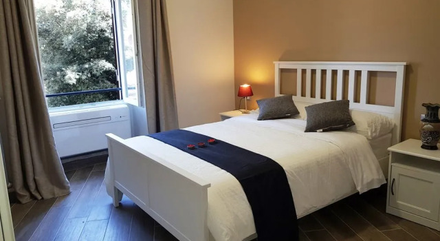 Giulya Guesthouse Hospety Group, Забронировать Гостевой дом Гостевые дома Рима, рядом с Piazza San Giovanni in Laterano, Гостевой дом