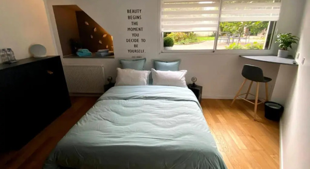 Comfort room Au 10 Bed & Breakfast