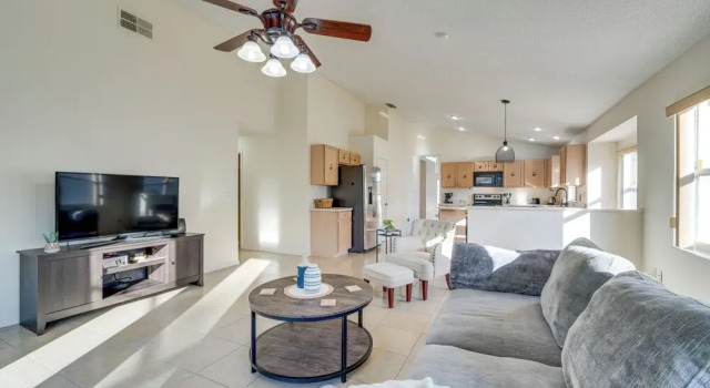 Family Home in Davenport w/ Pool ~ 8 Mi to Disney
