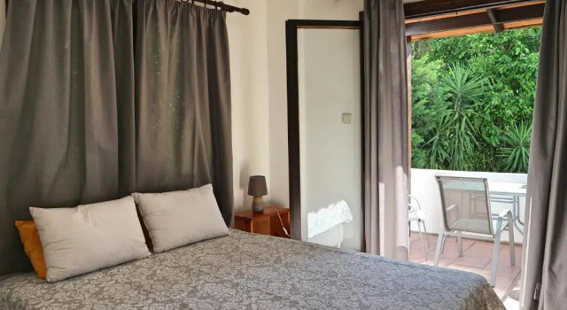 Студия Oliaria Apartments