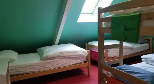 Четырёхместный номер Standard Gîte de montagne du Plateau de Lhers- Accueil randonneurs