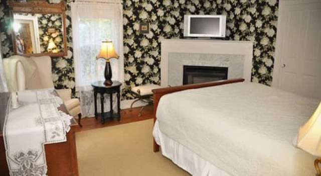 The Belvedere Inn, Book Hotel Yarmouth Cape Cod