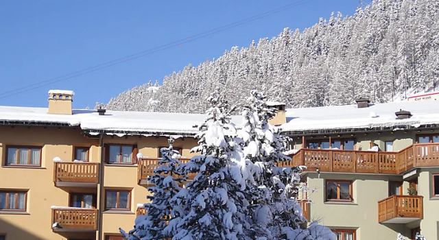 Apartment Chesa Ludains 8 by Interhome, Prenota Appartamento Appartamenti a Engadin, Appartamento