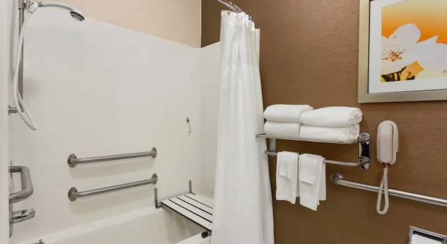 Люкс SureStay by Best Western Norman