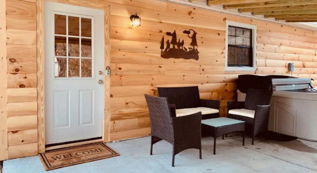 Коттедж Wild Reindeer *New Cabin 5min From Parkway*HOTTUB