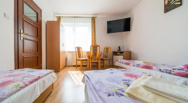 Hawet, Book Hotel Jastrzębia Góra 