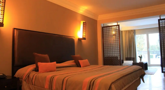 Трёхместный номер Executive с балконом Hotel Continental