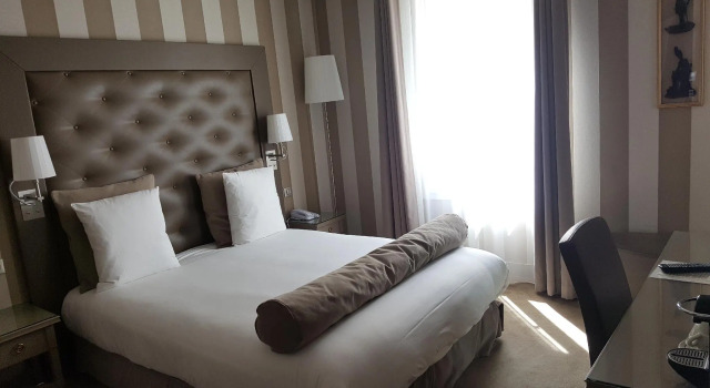 Двухместный номер Deluxe Hotel Saint Cyr Etoile