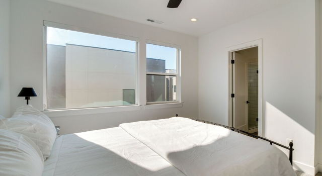 Апартаменты Modern Downtown Provo Townhome w/ Balcony!