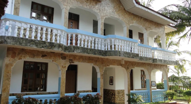 Pwani Silver Sand Beach Hotel