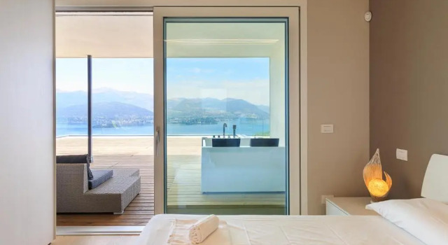 Skylake Penthouse by Impero House