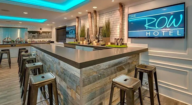 Кровать в общем номере The Row Hotel, BW Signature Collection