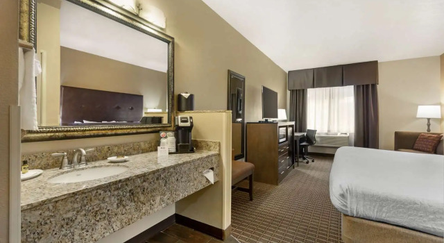 Двухместный мини-люкс Best Western Plus Yakima Hotel