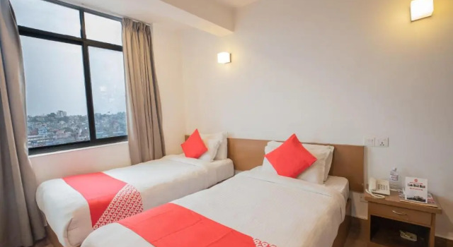 Номер Deluxe OYO 123 Hotel Prince Plaza