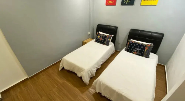 Nancii Guesthouse, Забронировать Отель Отели Малакки с парковкой, рядом с Торговый центр Dataran Pahlawan Melaka Megamall, Парковка