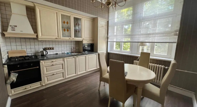 Апартаменты Deluxe Jurincom apartments