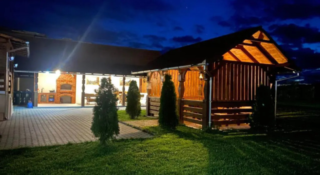Absolut Residence Hateg, Rezervovat Penzión Hotely v Hunedoara s parkováním, Parkování